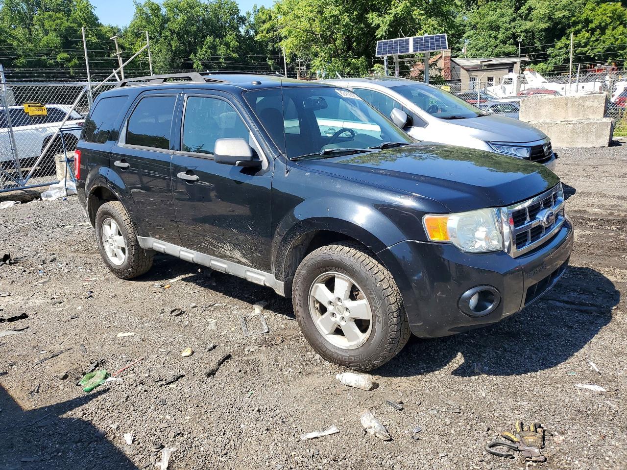 2010 FORD ESCAPE