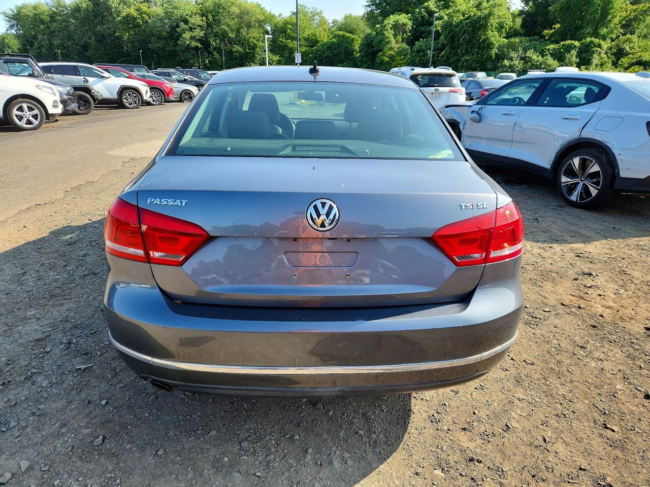 2015 VOLKSWAGEN PASSAT