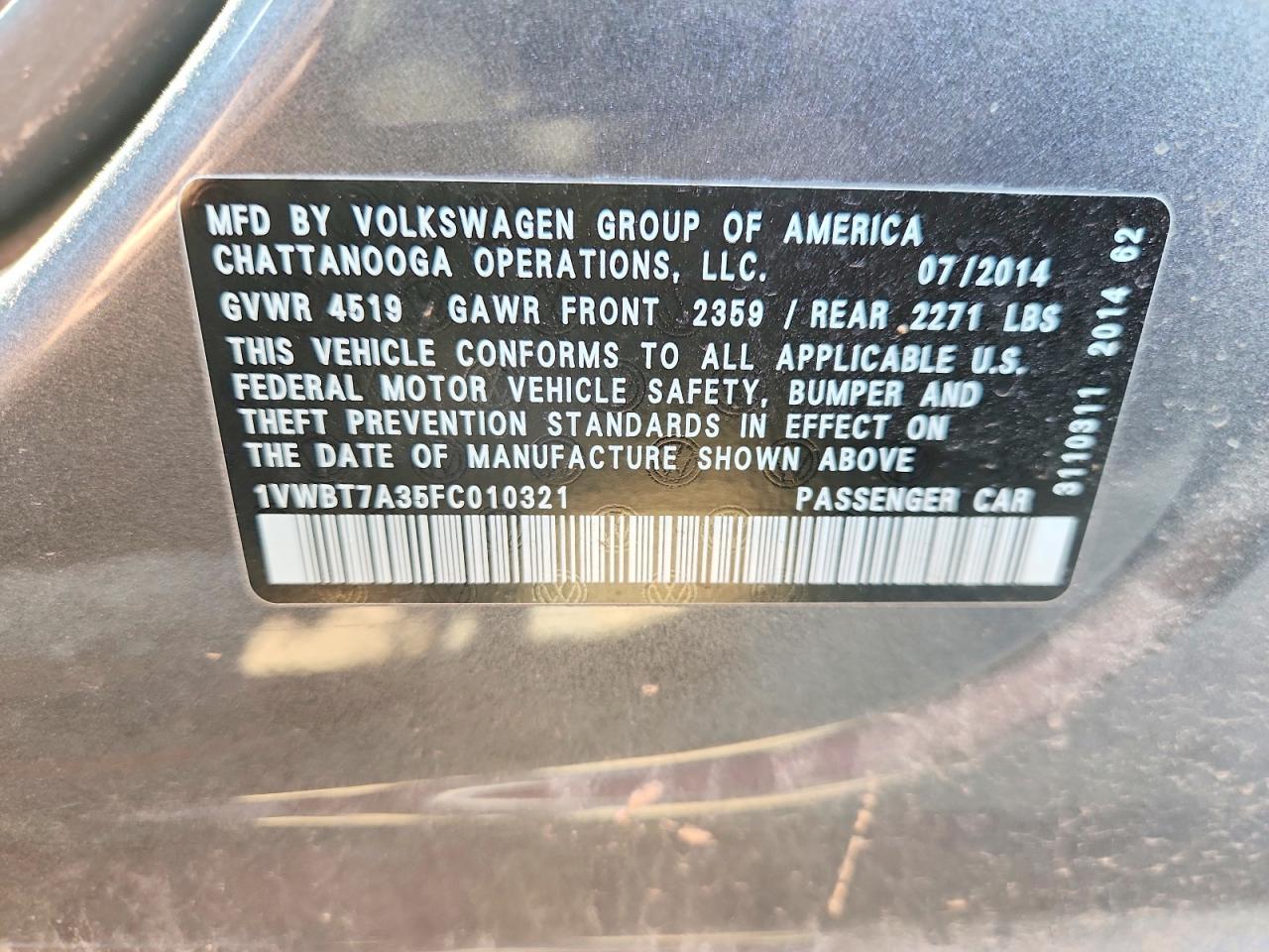 2015 VOLKSWAGEN PASSAT