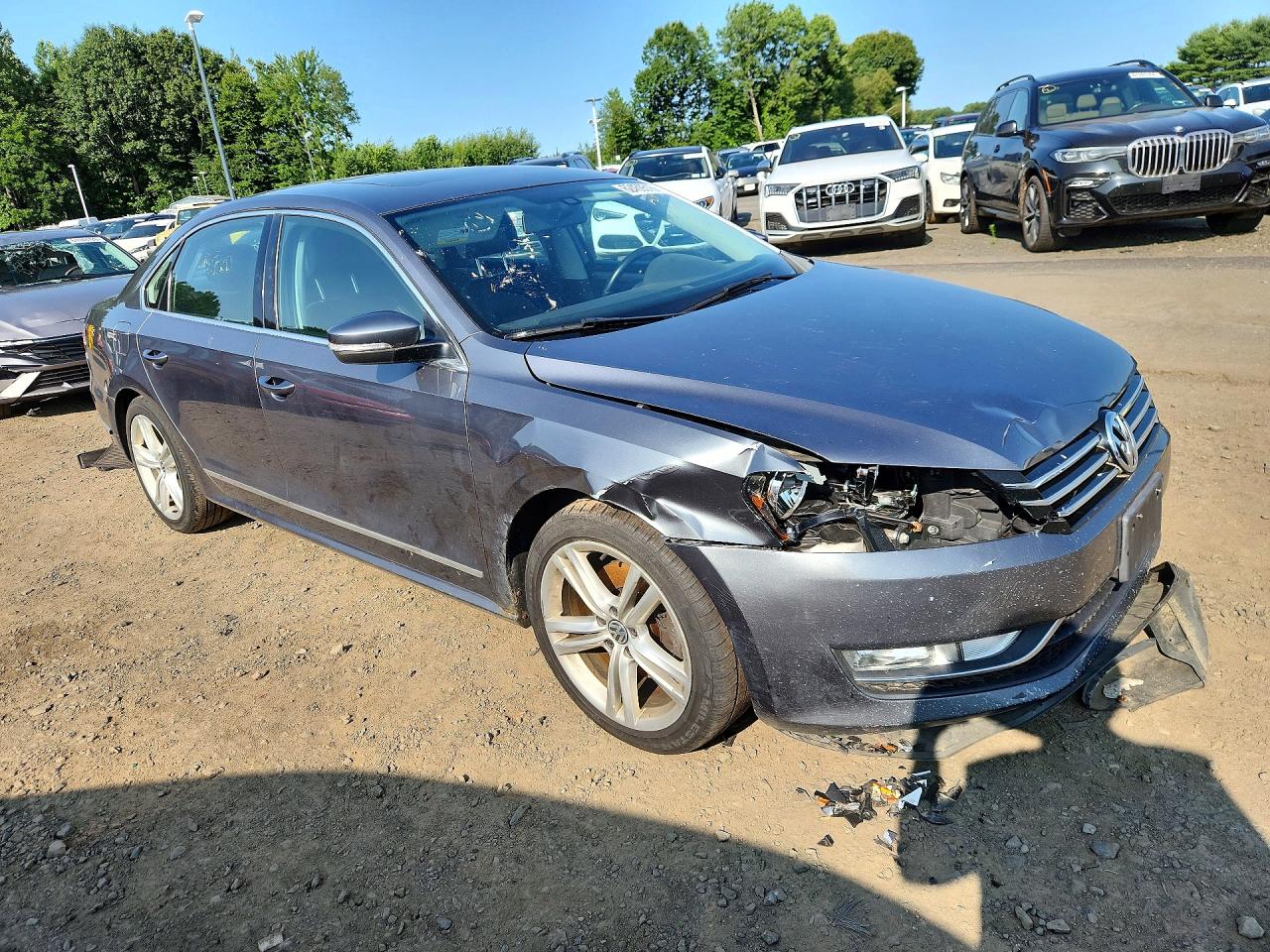 2015 VOLKSWAGEN PASSAT