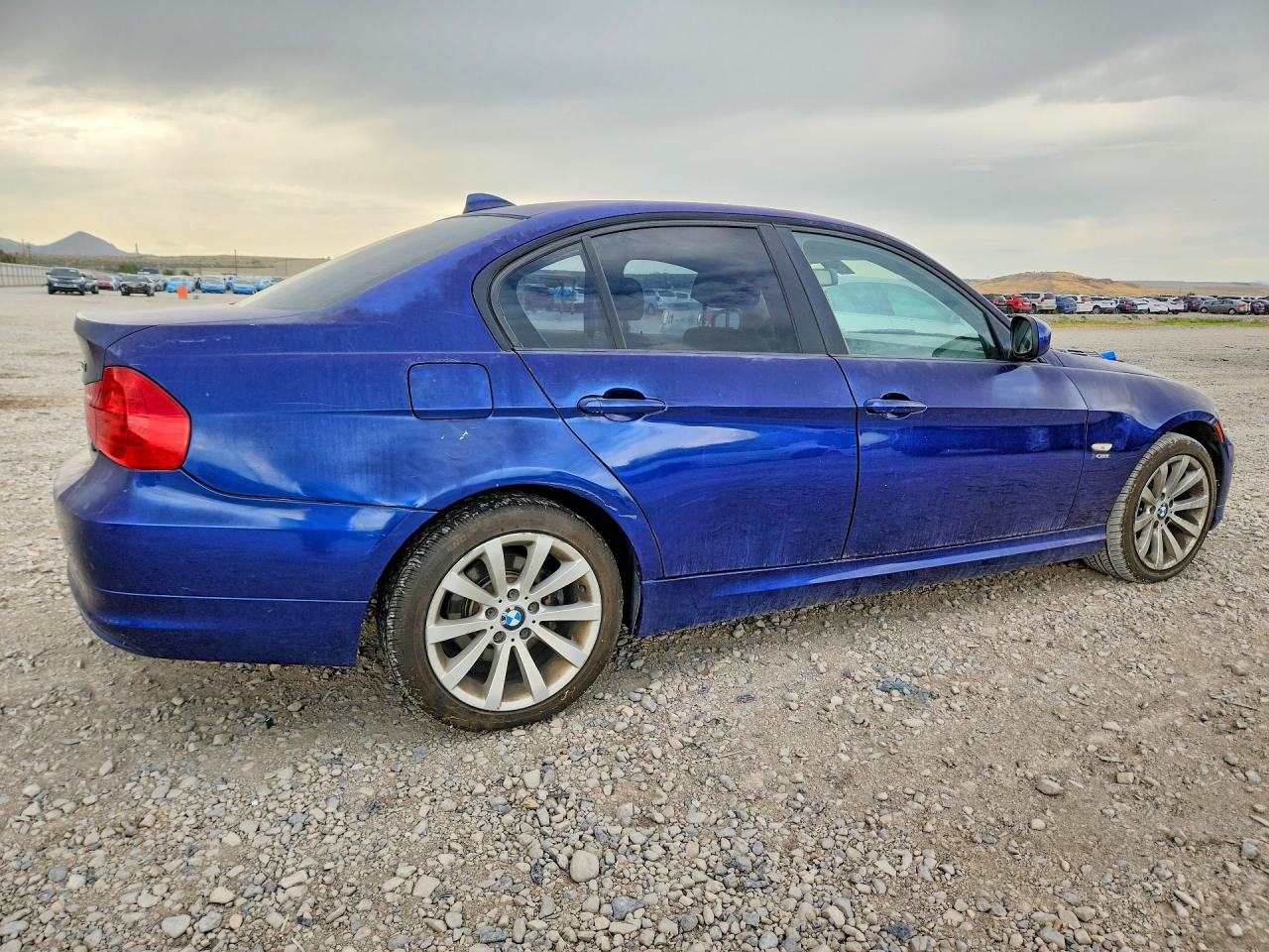 2011 BMW 3 SERIES