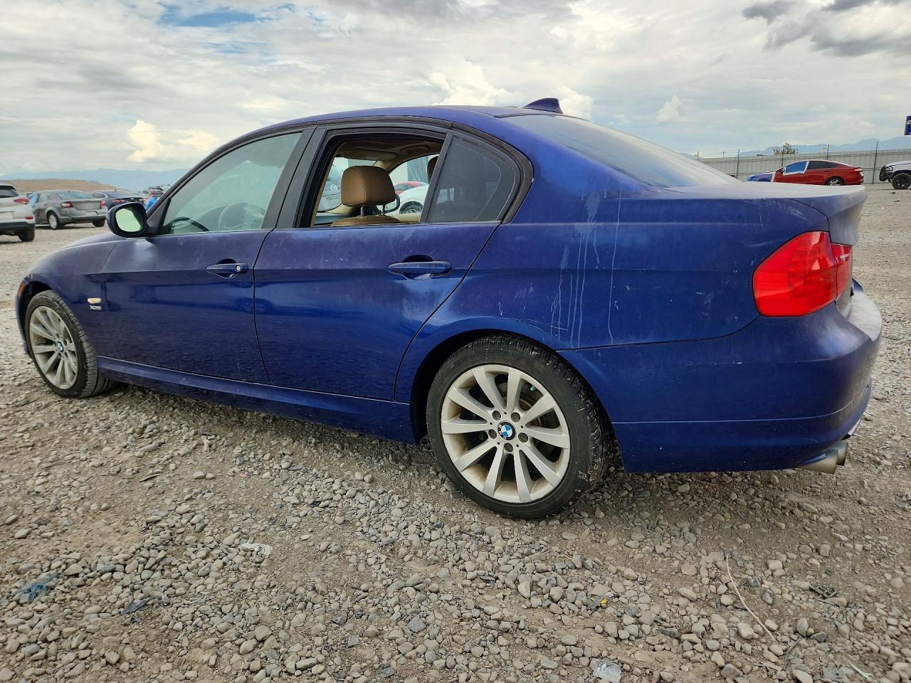 2011 BMW 3 SERIES