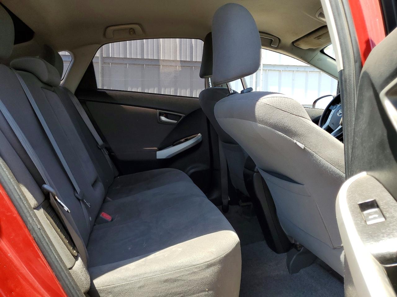 2012 TOYOTA PRIUS