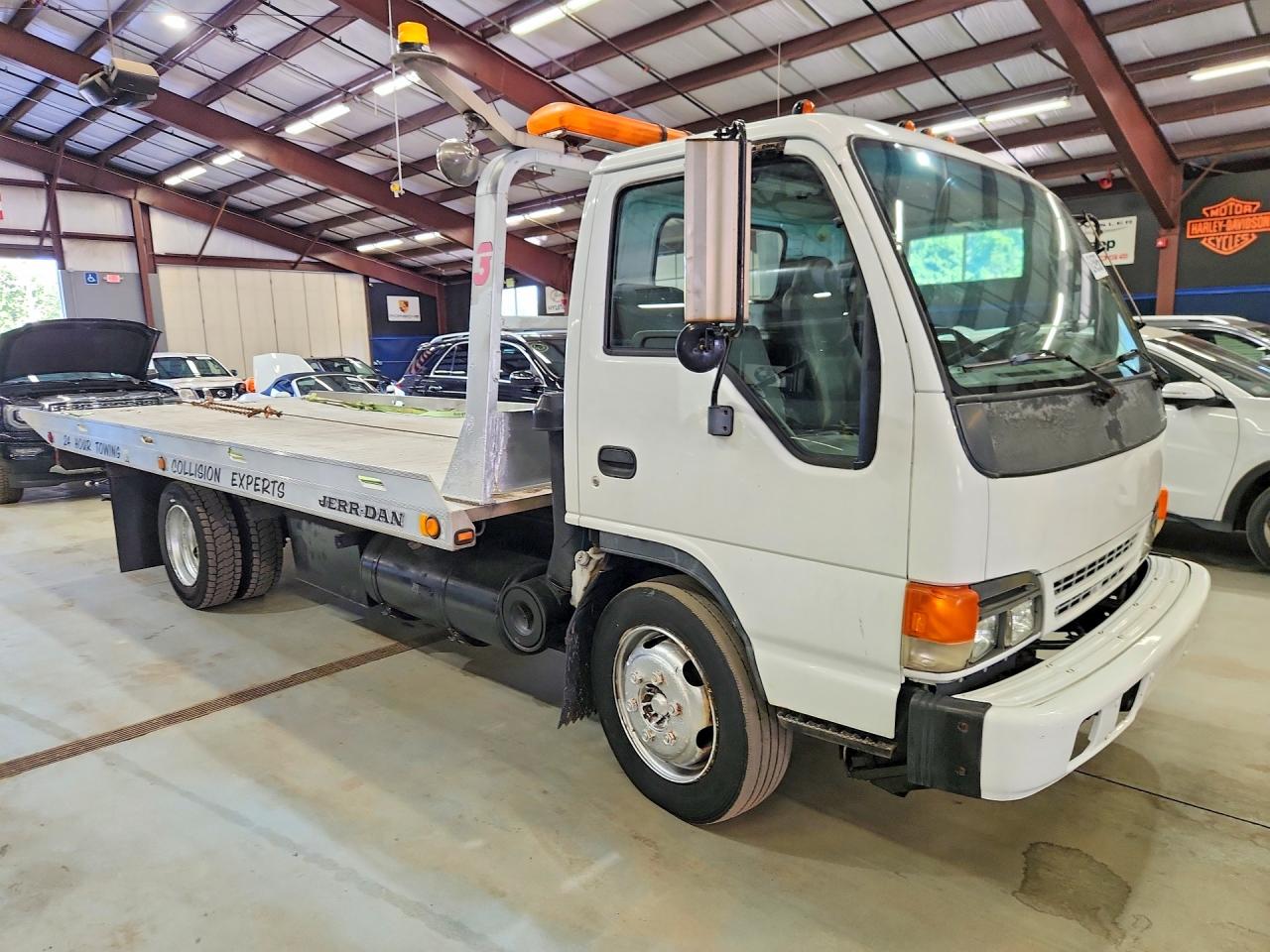 2005 ISUZU NQR