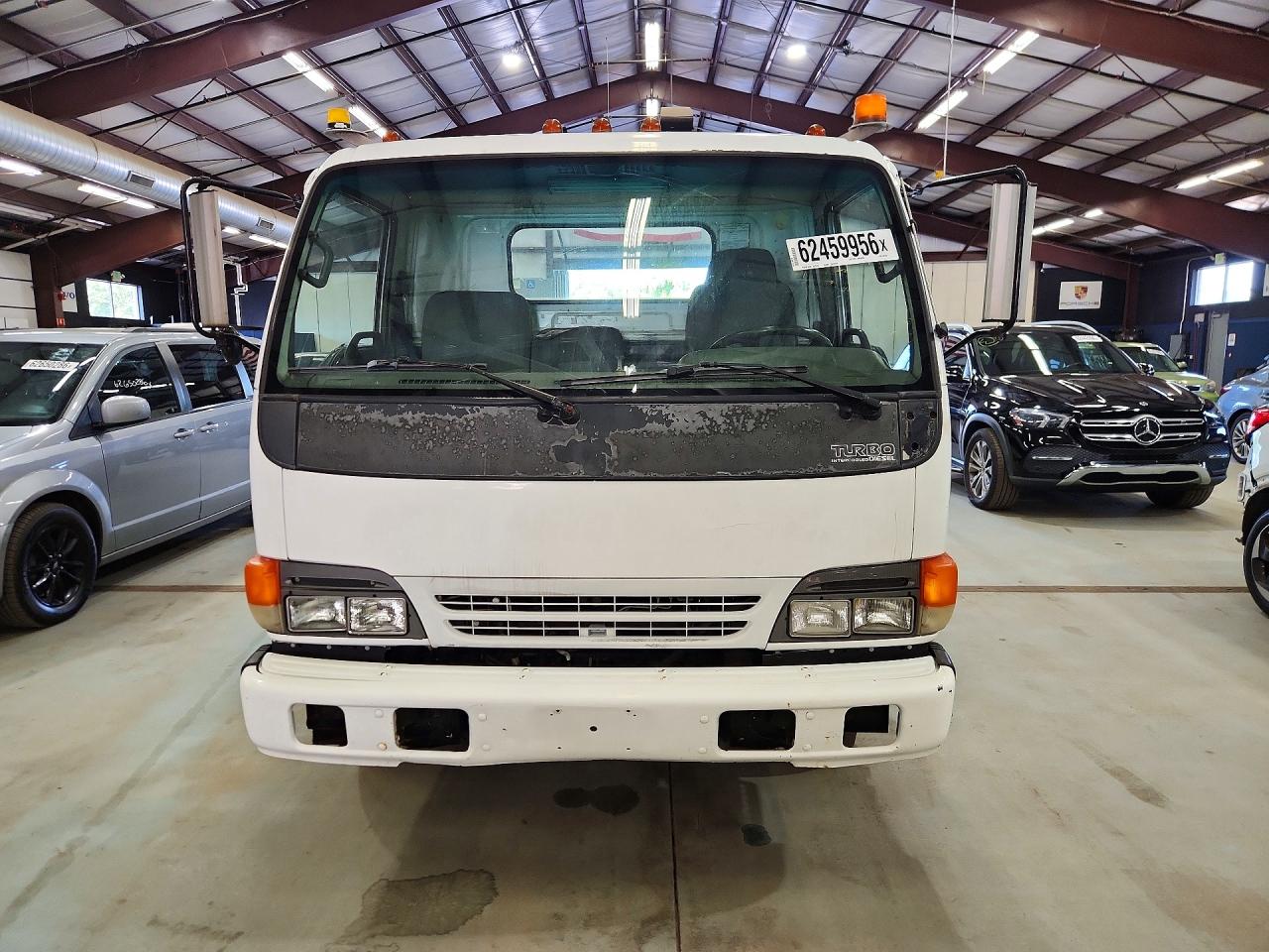 2005 ISUZU NQR