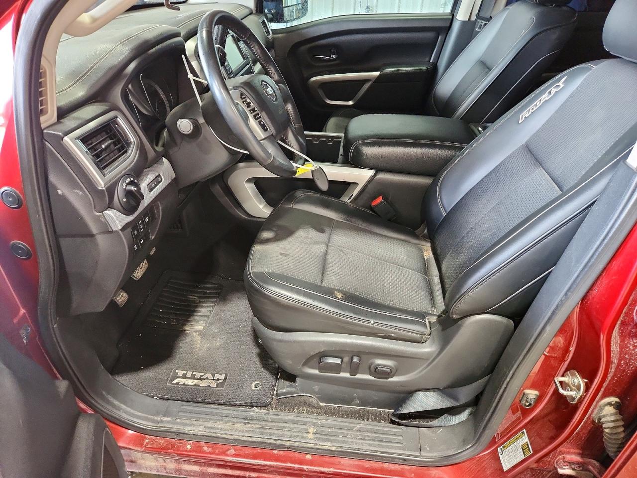 2016 NISSAN TITAN
