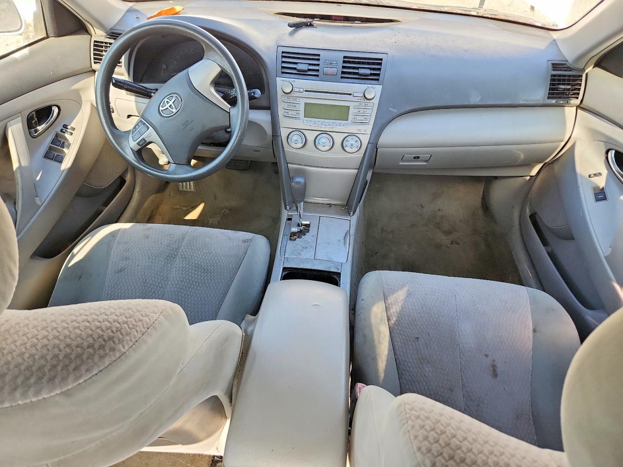 2010 TOYOTA CAMRY