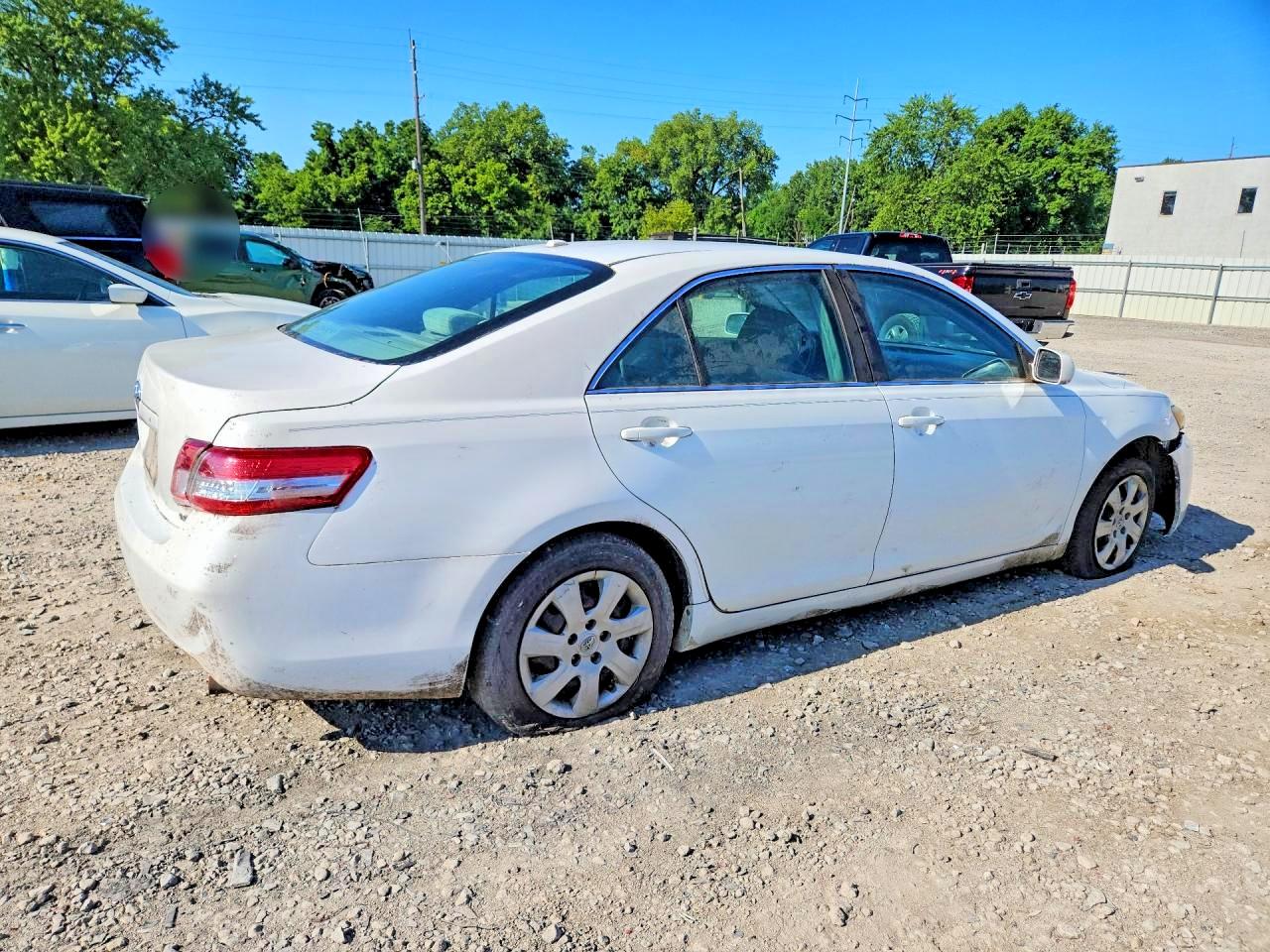 2010 TOYOTA CAMRY