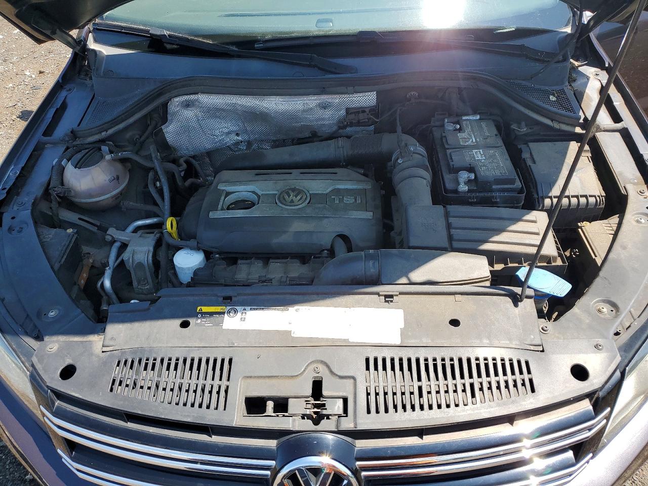 2016 VOLKSWAGEN TIGUAN