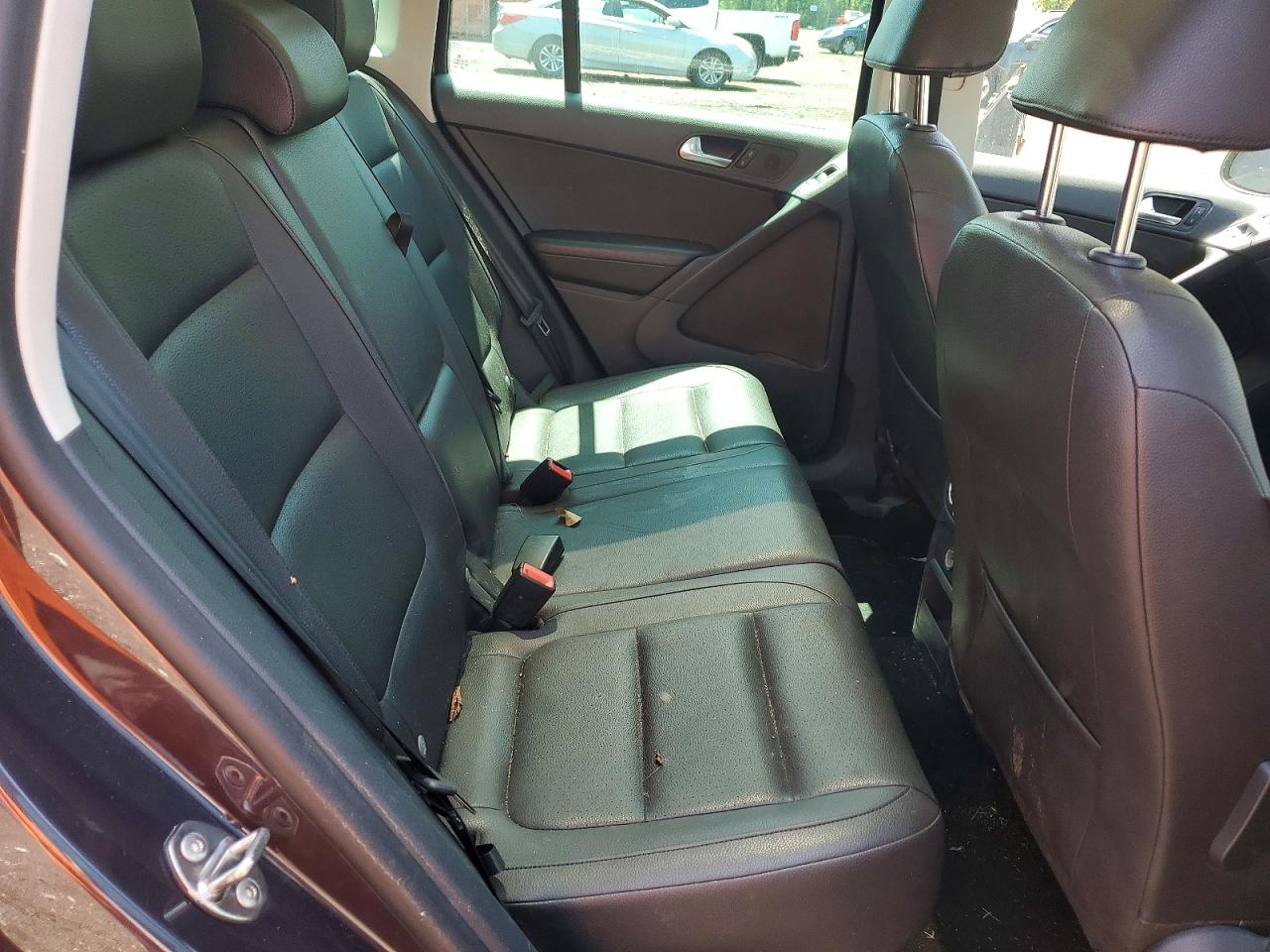 2016 VOLKSWAGEN TIGUAN