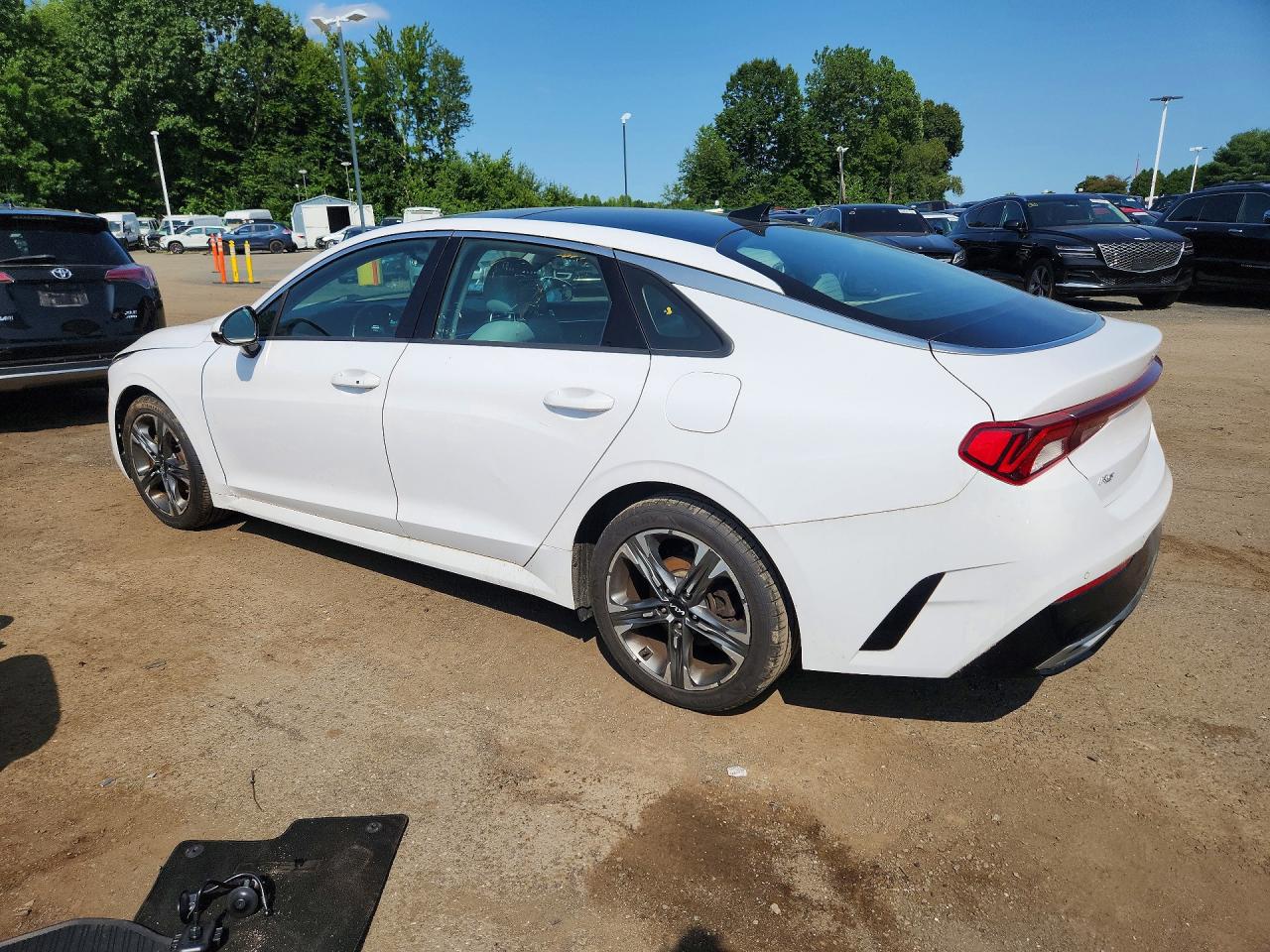 2022 KIA K5
