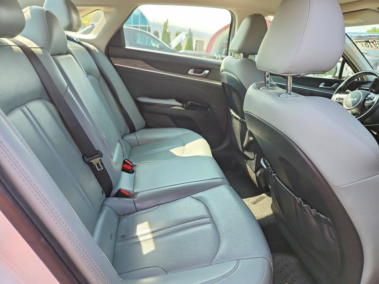 2022 KIA K5