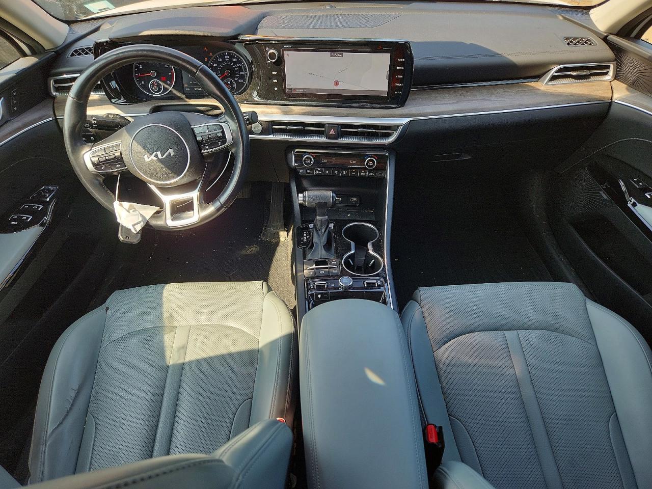 2022 KIA K5
