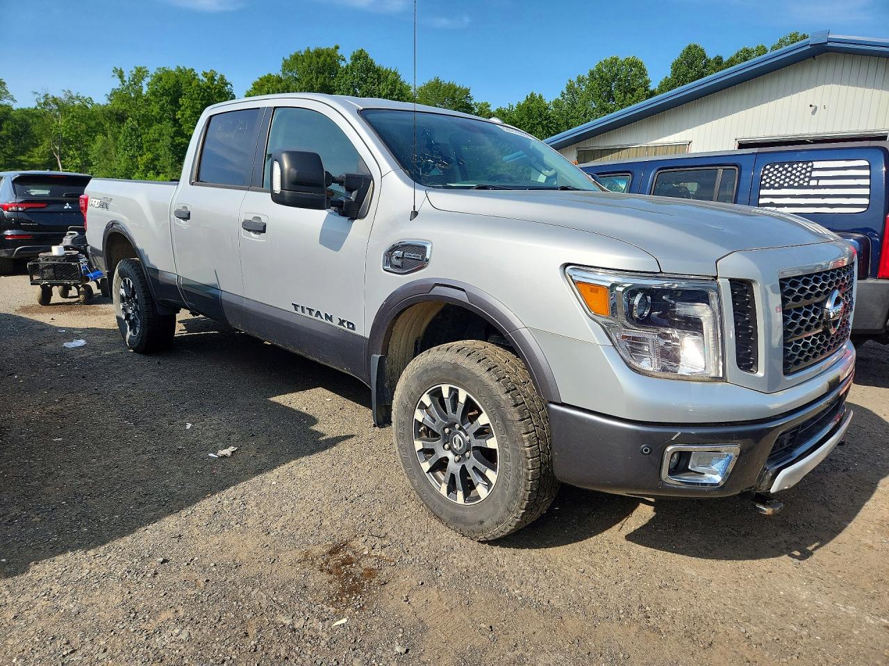 2019 NISSAN TITAN