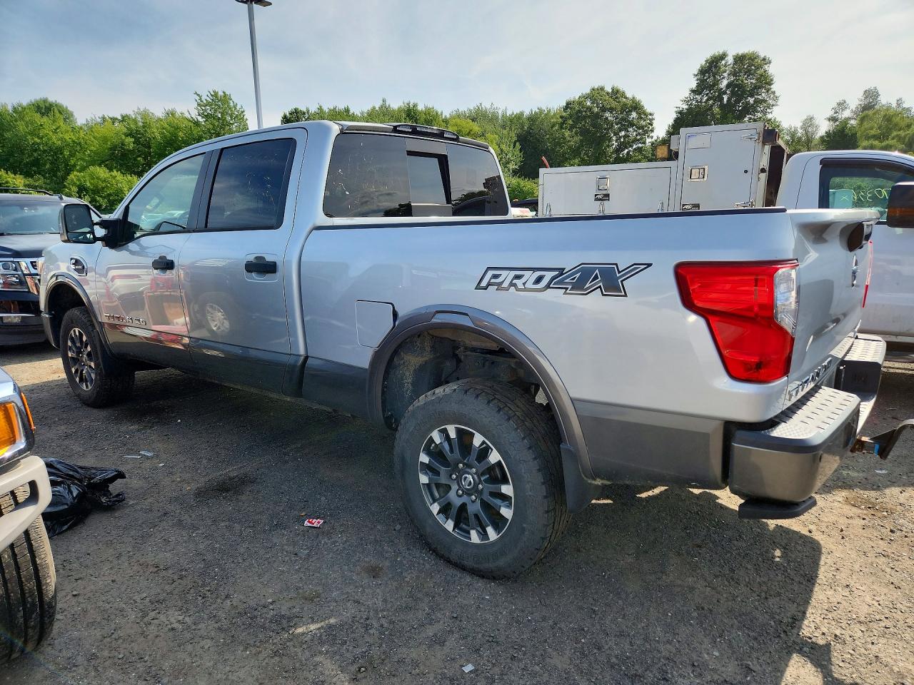 2019 NISSAN TITAN