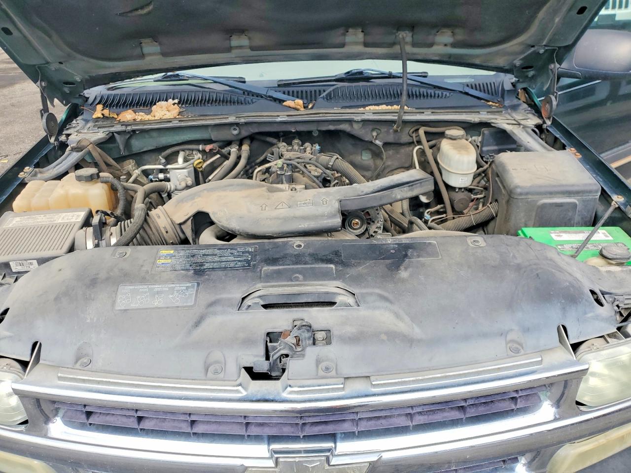 2004 CHEVROLET SUBURBAN