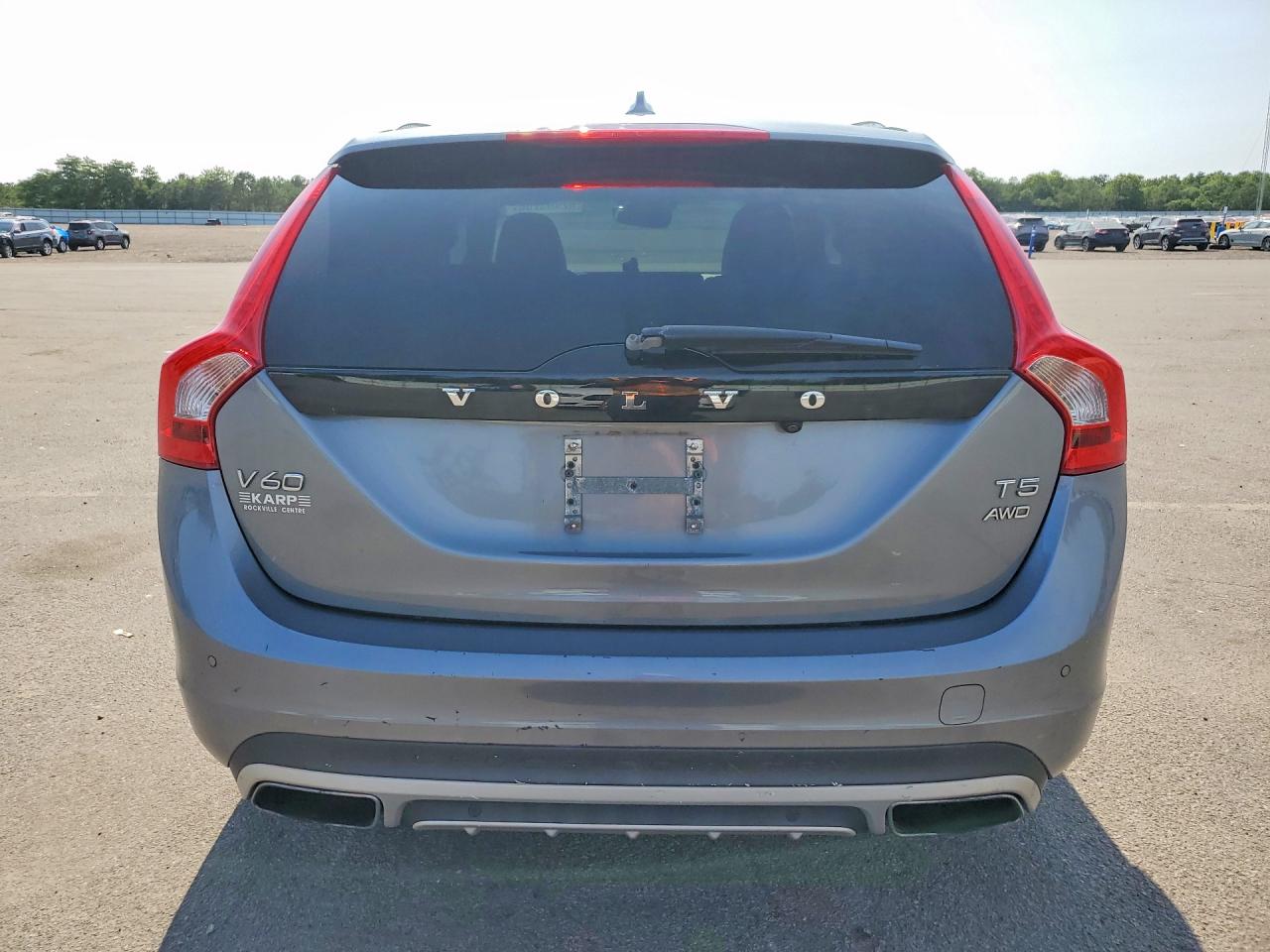 2016 VOLVO V60