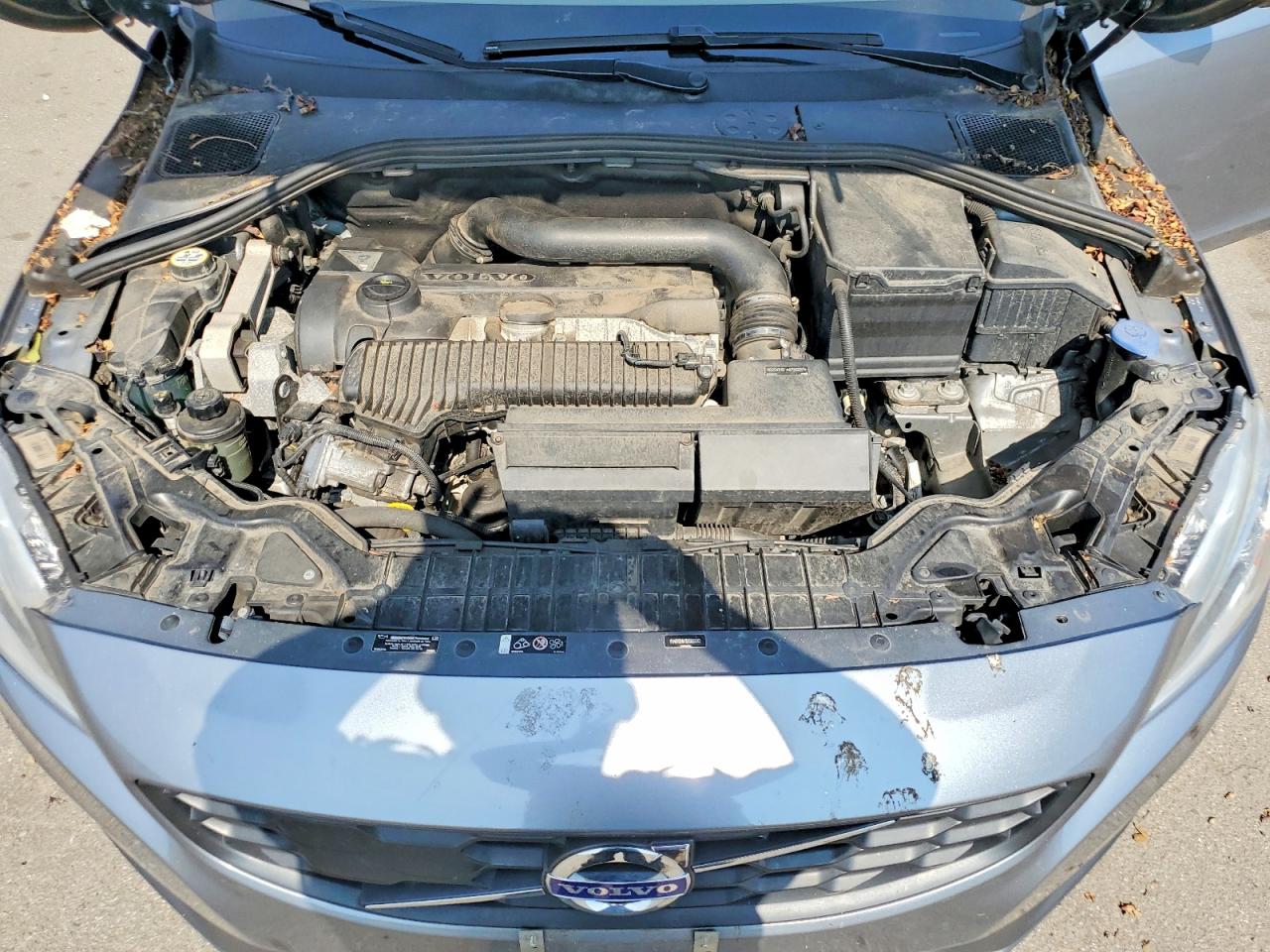 2016 VOLVO V60