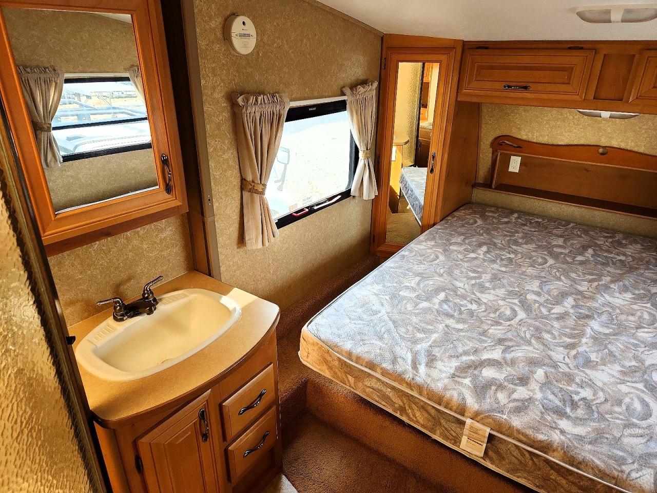 2007 KEYS LAREDO
