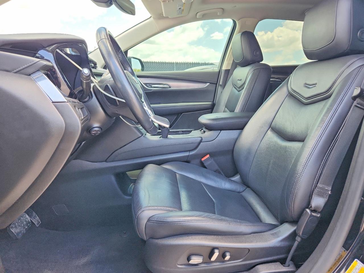 2019 CADILLAC XT5