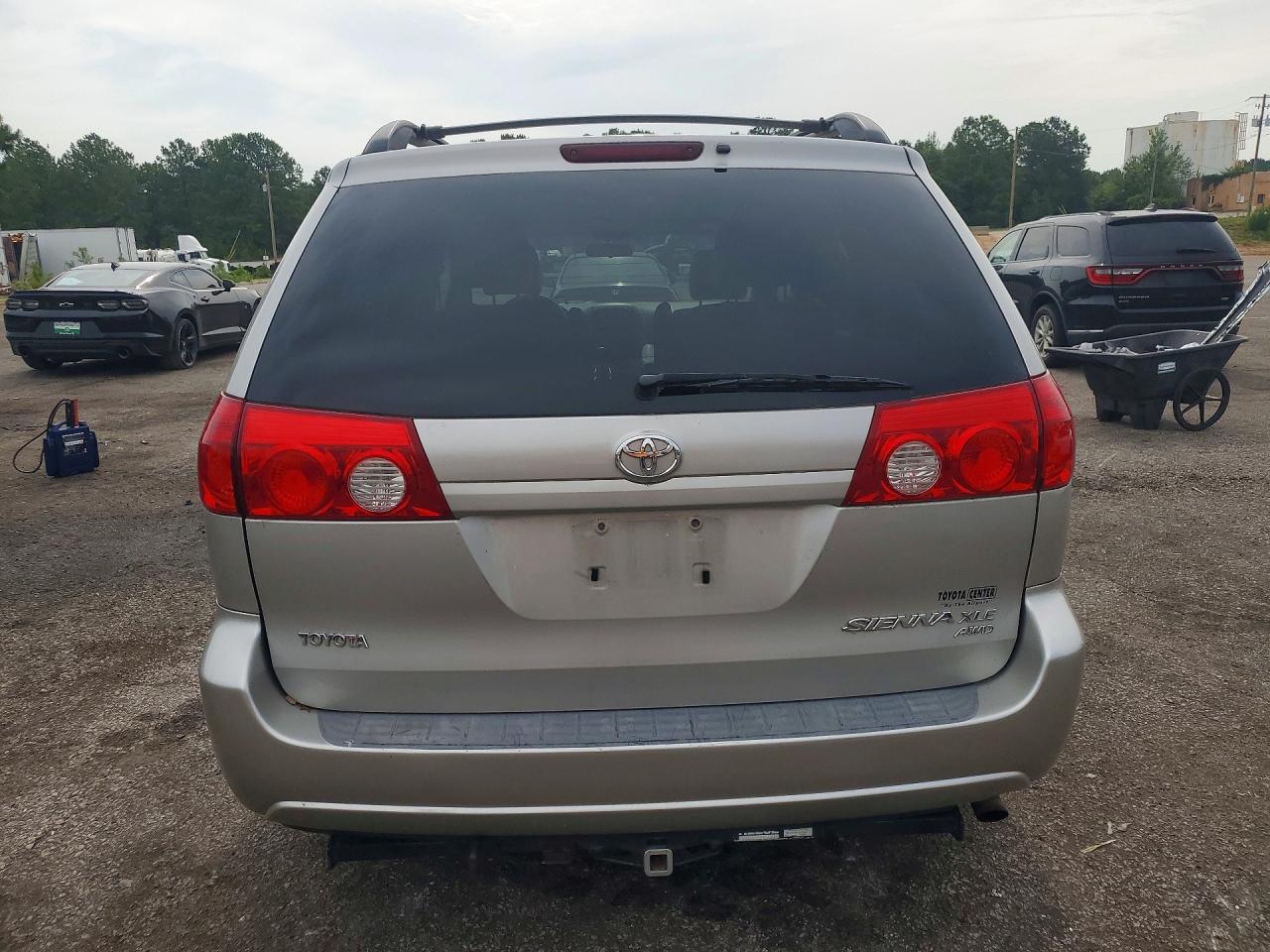 2006 TOYOTA SIENNA