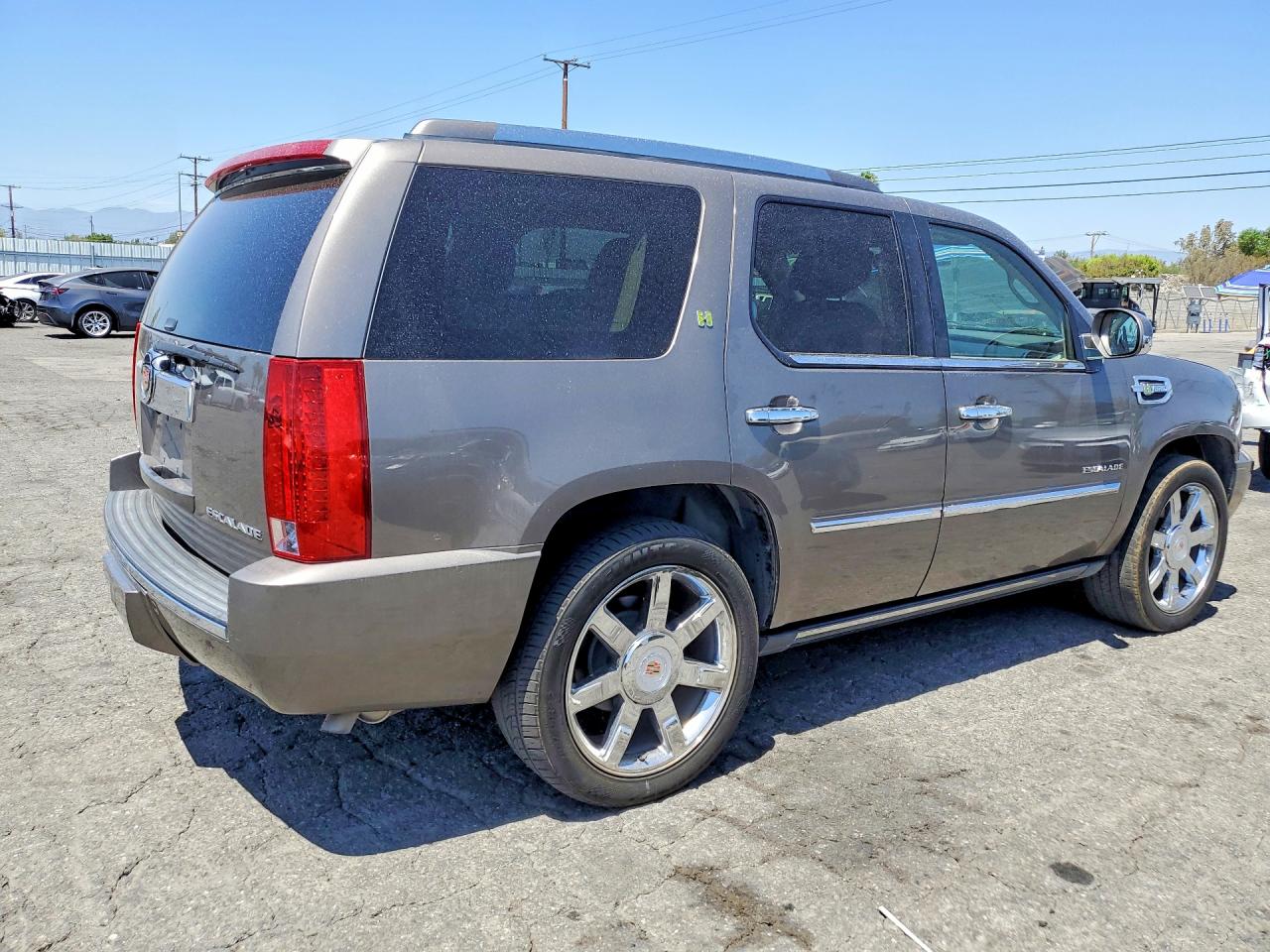 2013 CADILLAC ESCALADE