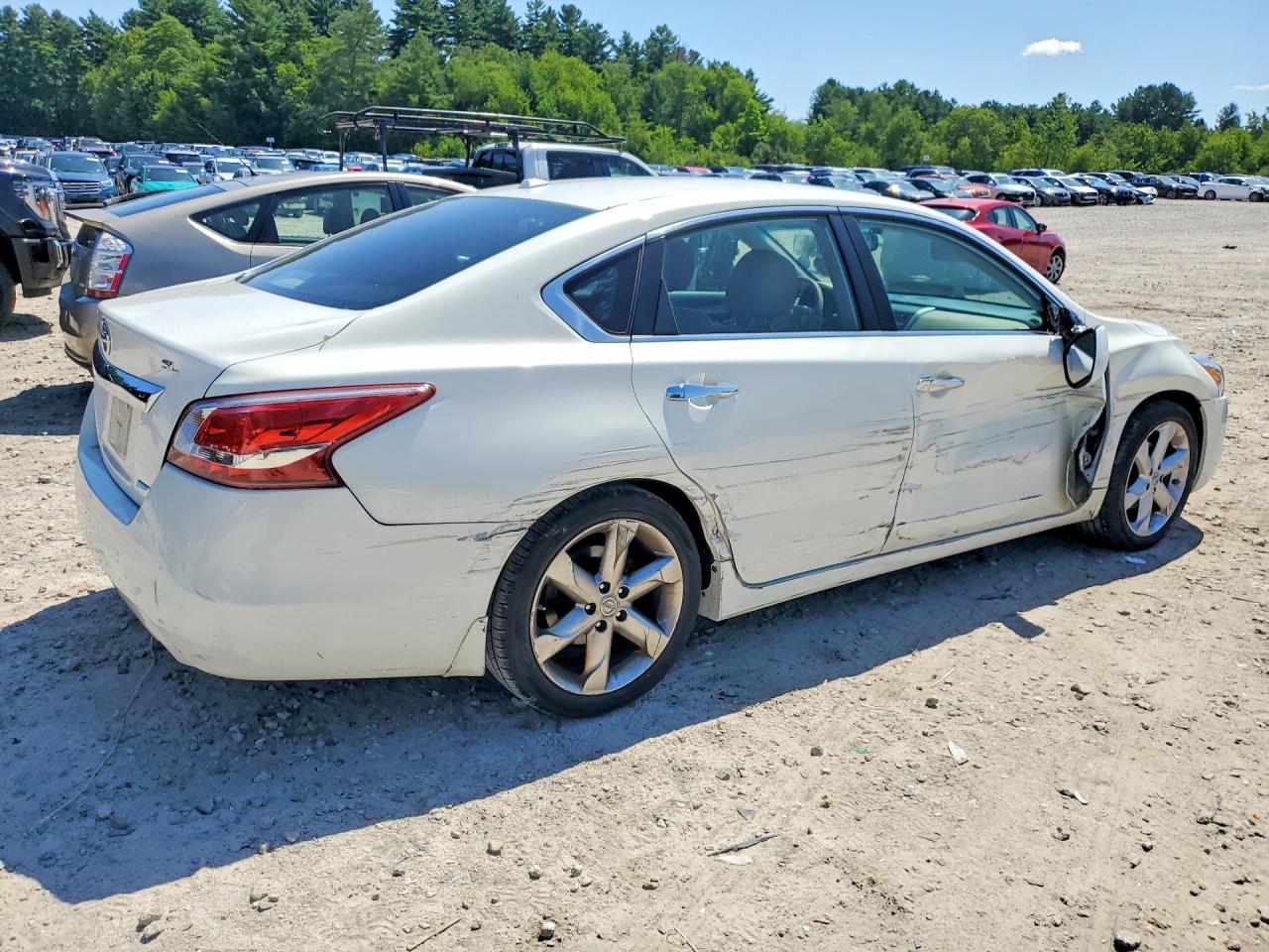2013 NISSAN ALTIMA
