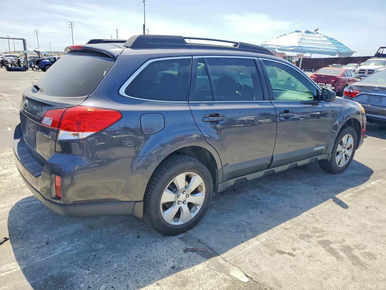 2012 SUBARU OUTBACK