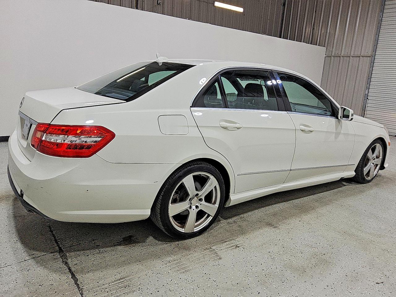 2011 MERCEDES-BENZ E-CLASS