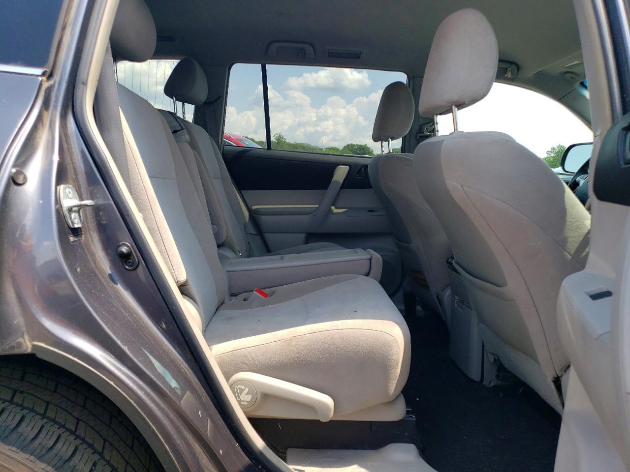 2013 TOYOTA HIGHLANDER