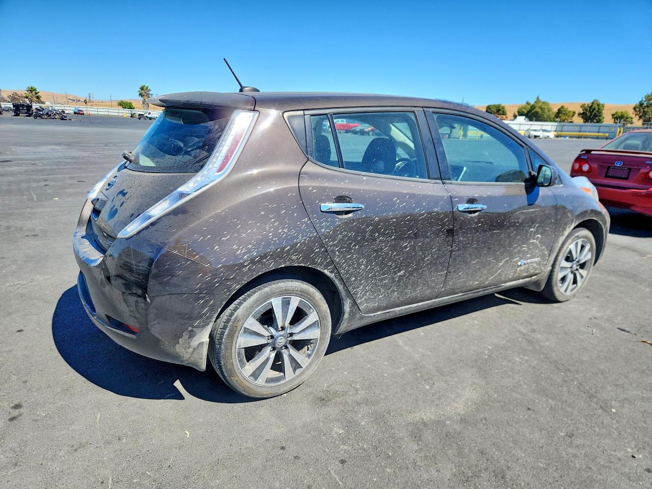2017 NISSAN LEAF