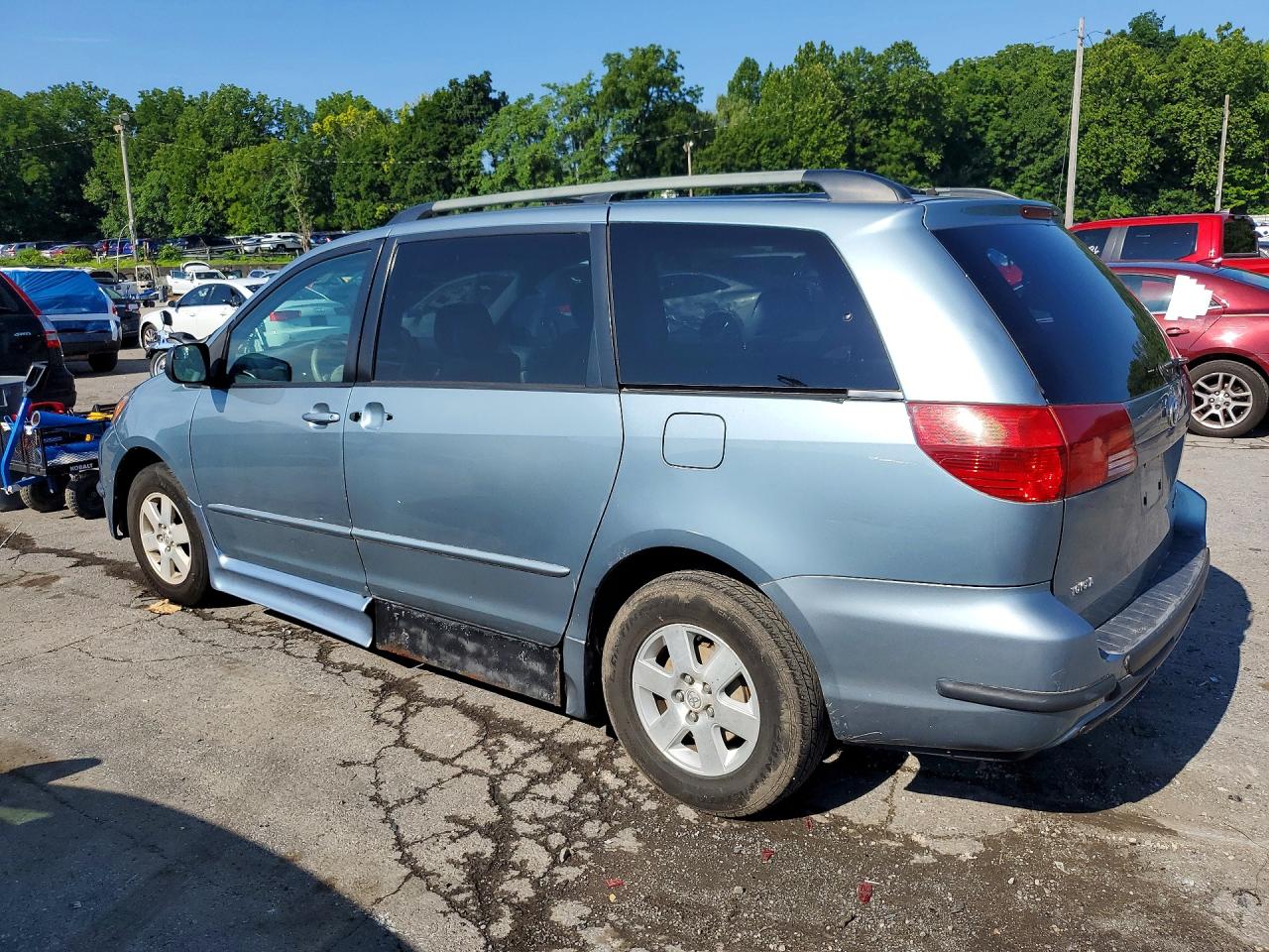 2005 TOYOTA SIENNA