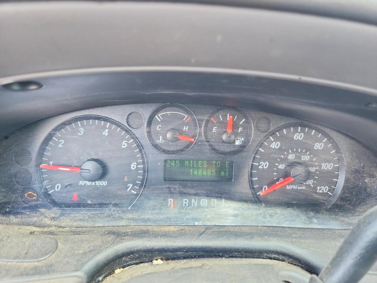 2005 FORD TAURUS