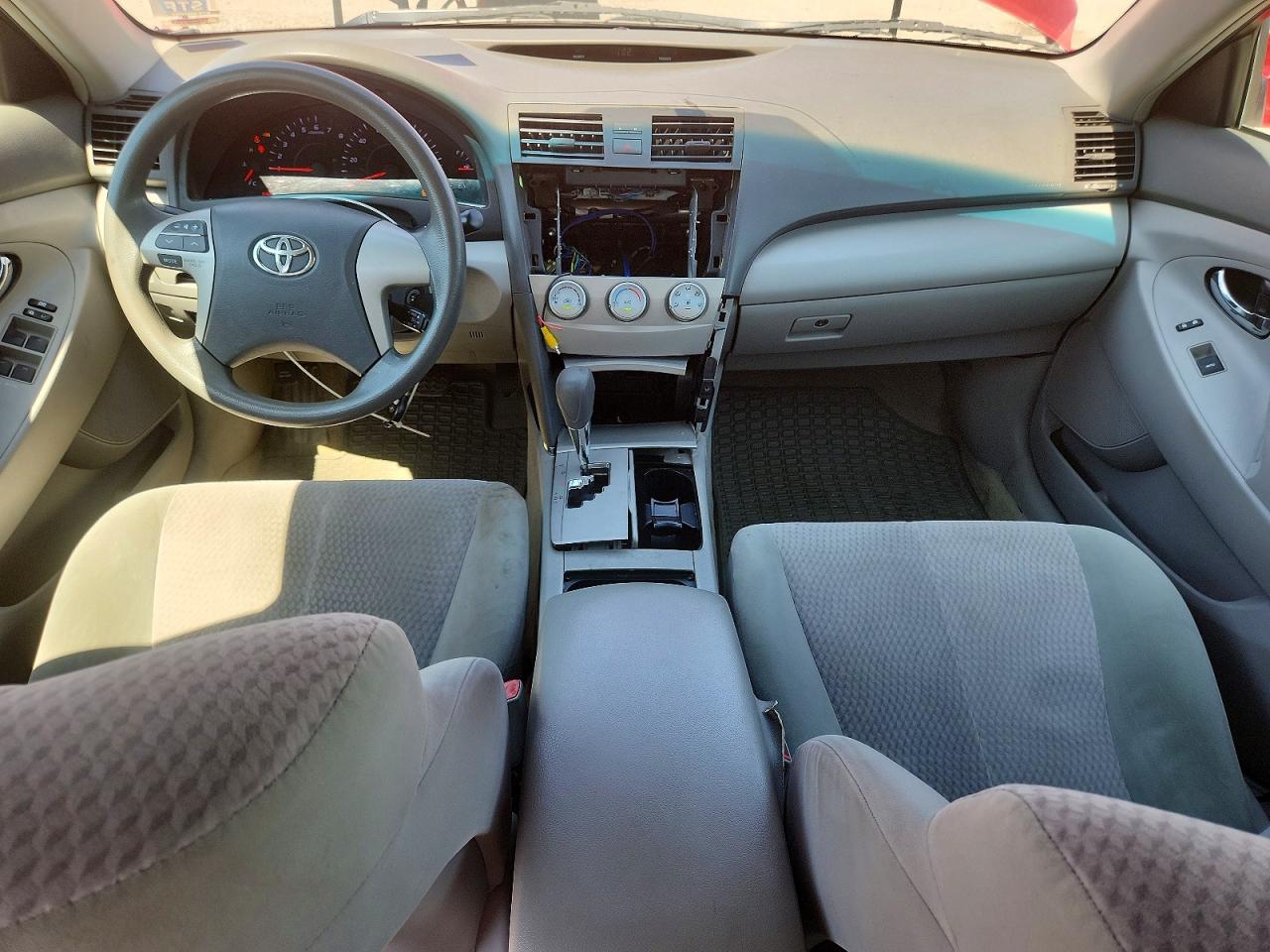 2011 TOYOTA CAMRY
