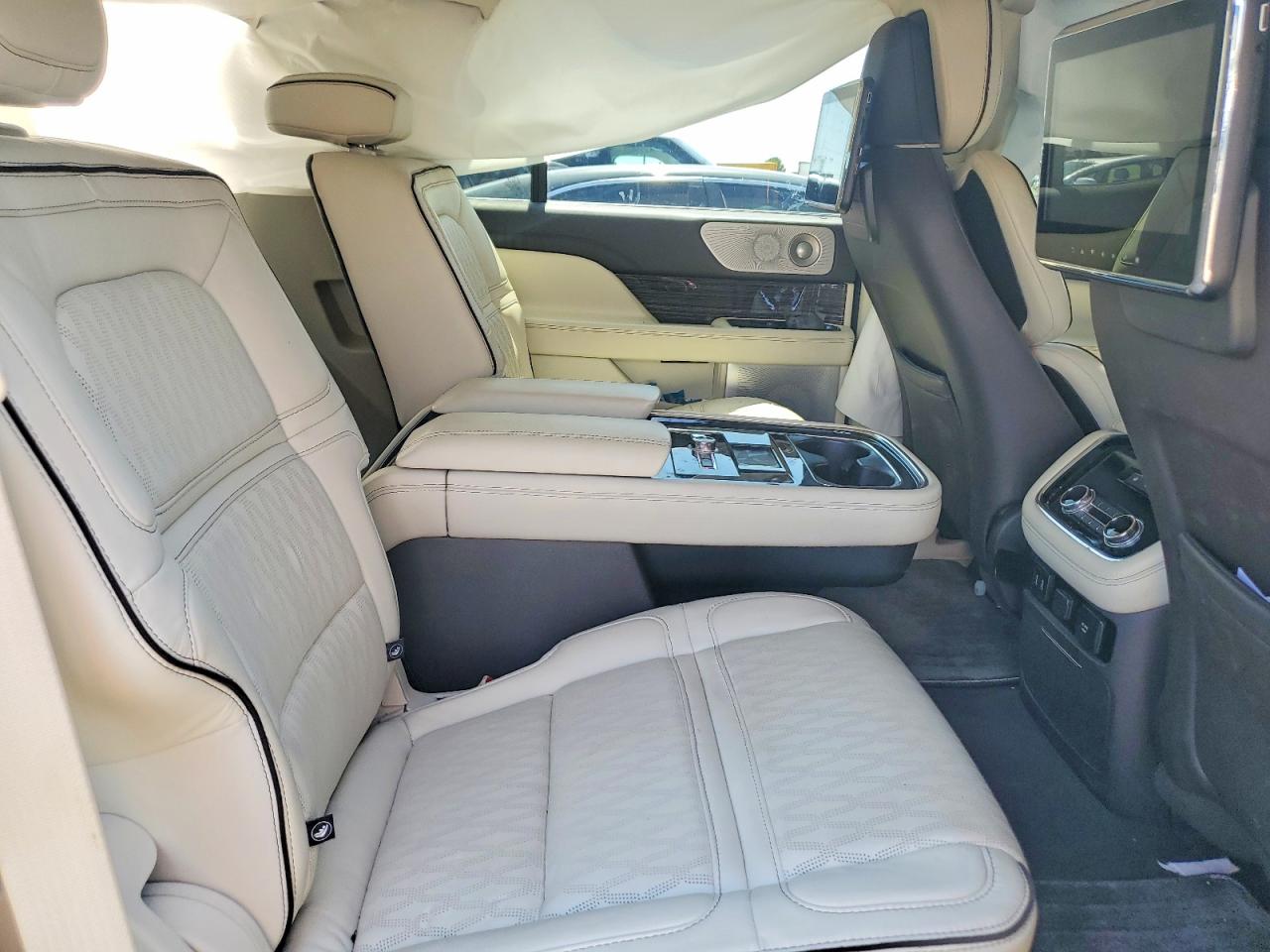 2018 LINCOLN NAVIGATOR