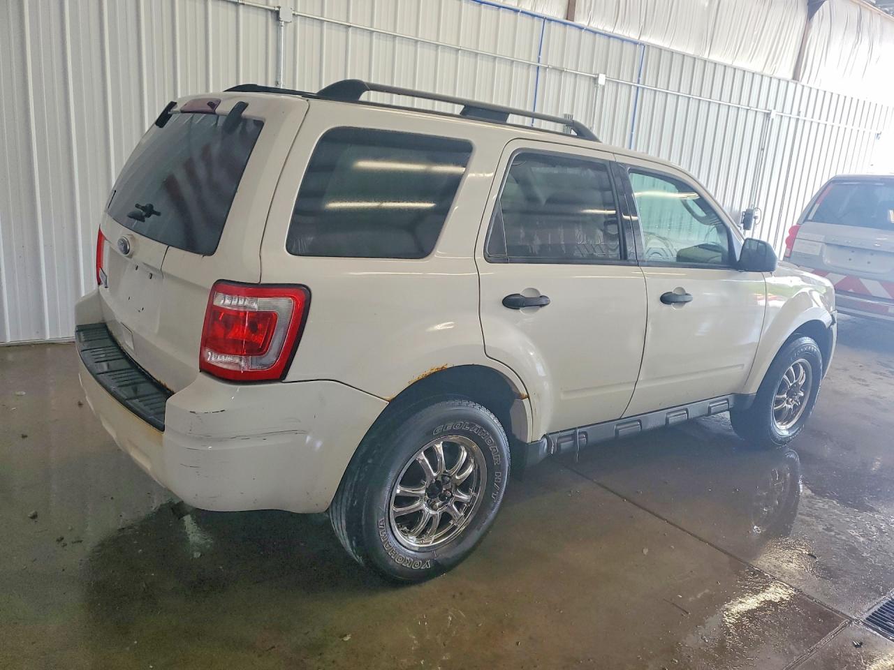 2012 FORD ESCAPE