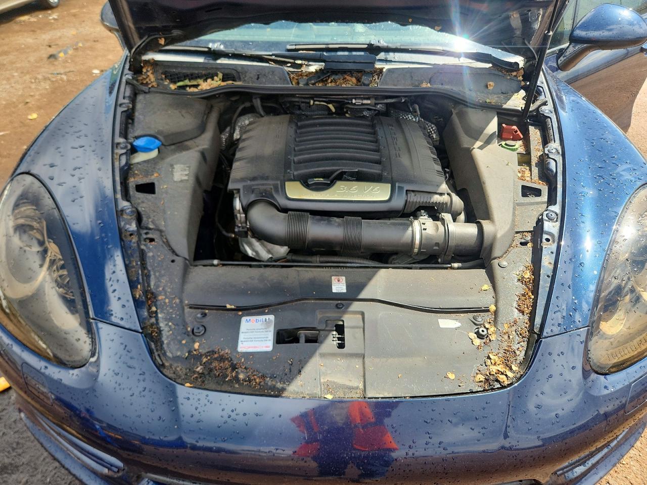 2011 PORSCHE CAYENNE