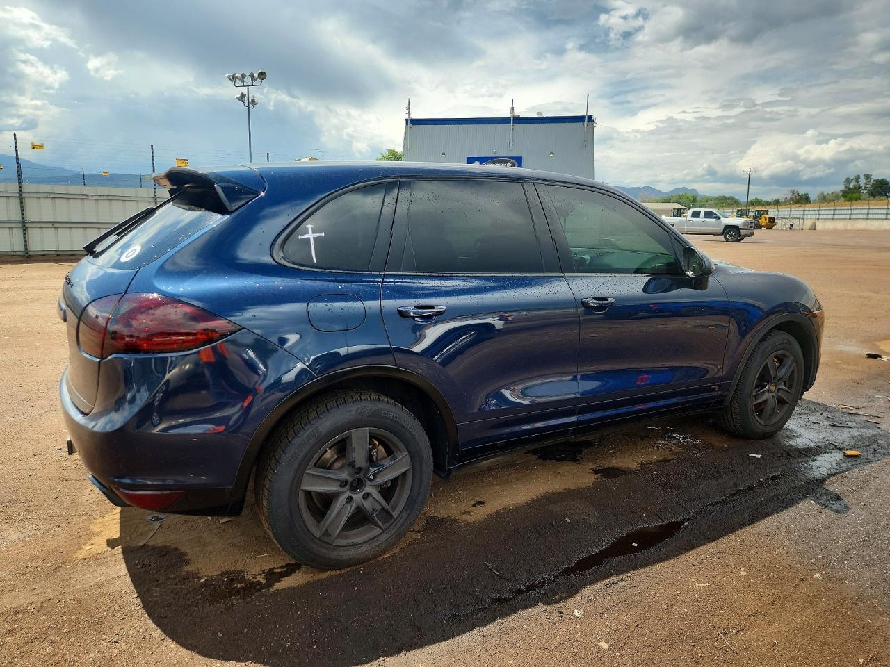 2011 PORSCHE CAYENNE