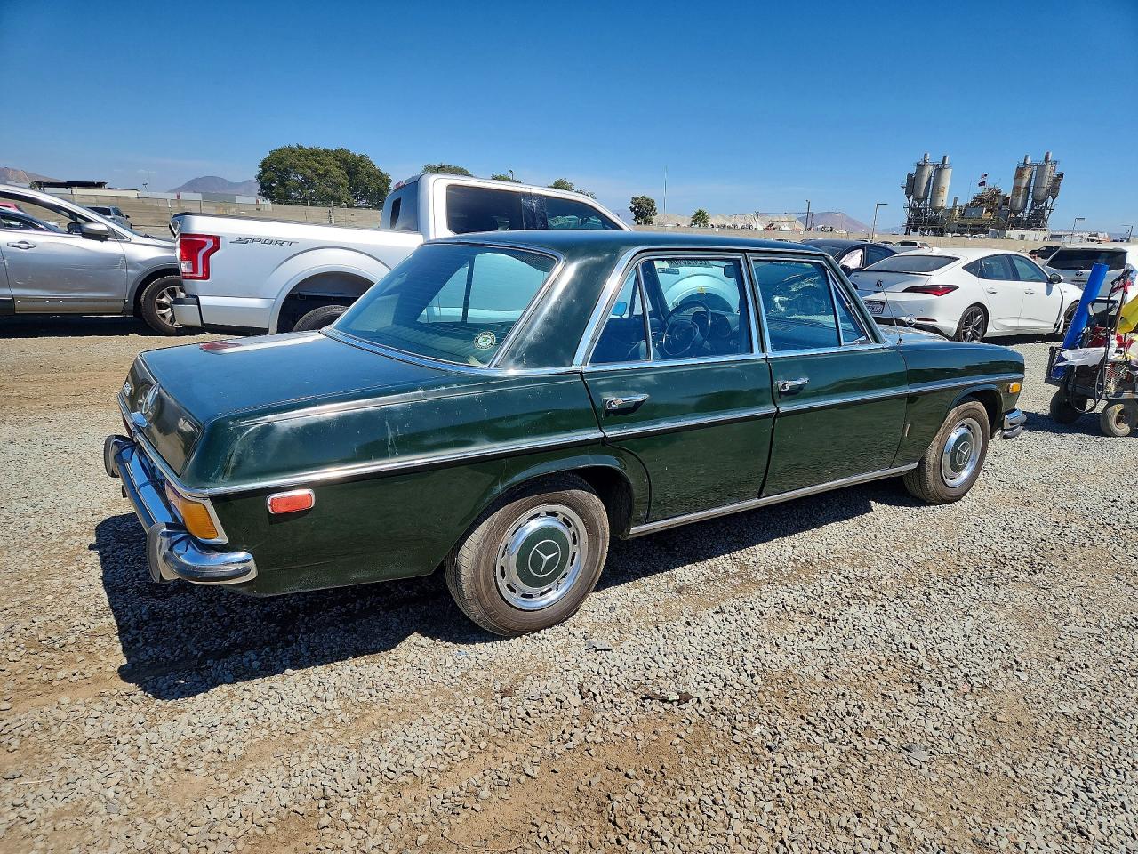 1971 MERCEDES-BENZ 250