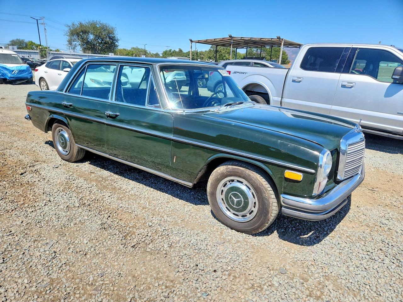 1971 MERCEDES-BENZ 250