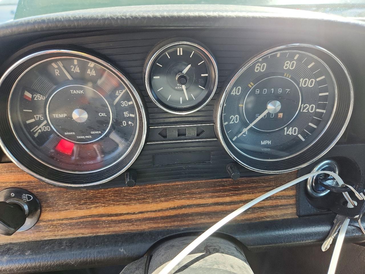 1971 MERCEDES-BENZ 250