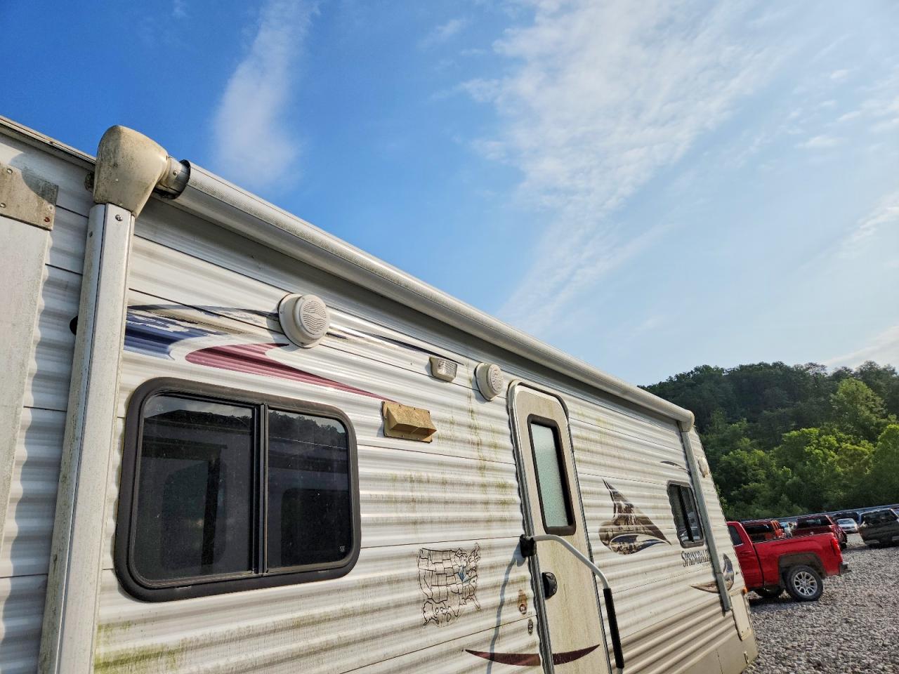 2011 KEYSTONE RV TRAILERS