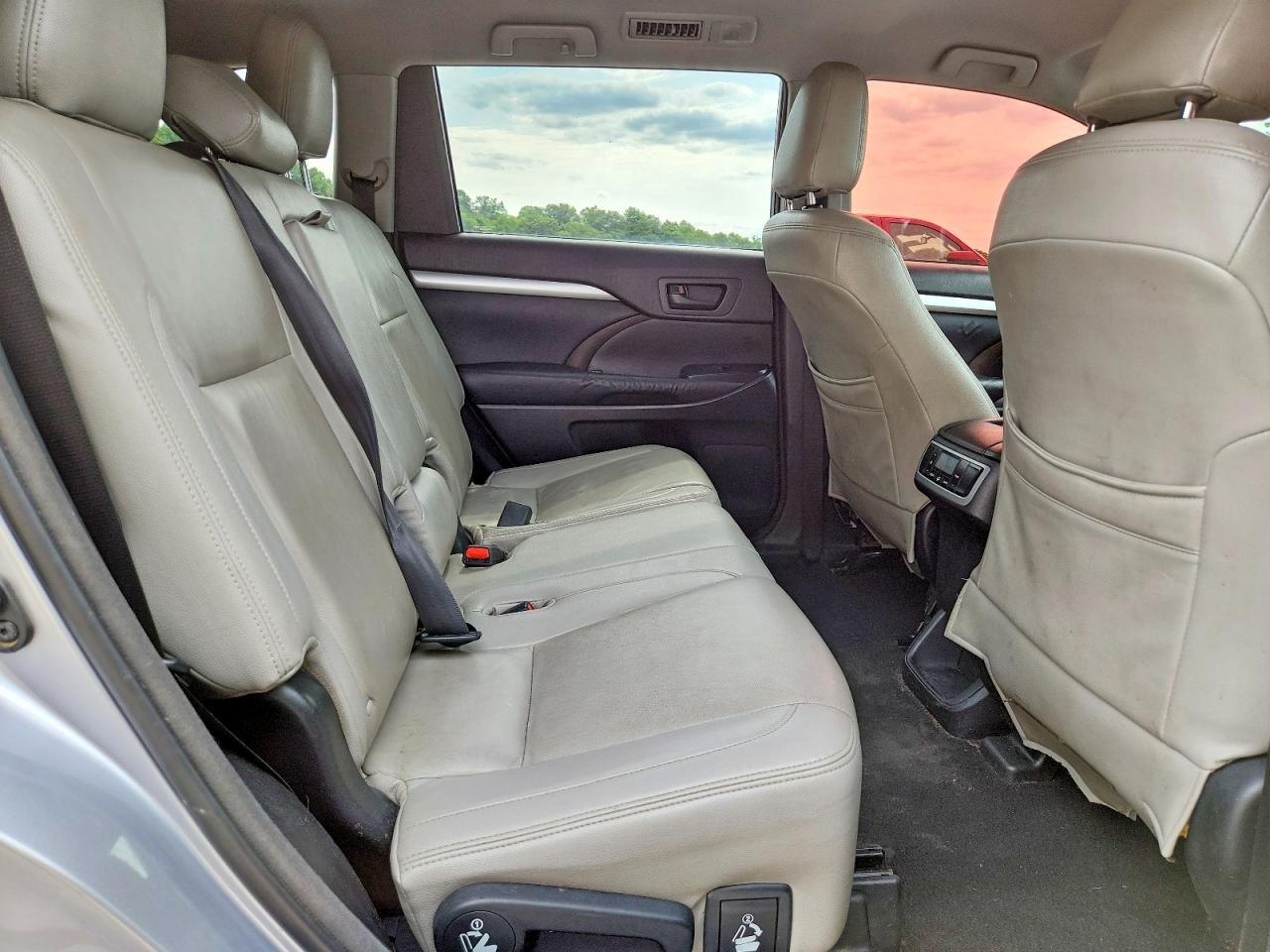2014 TOYOTA HIGHLANDER