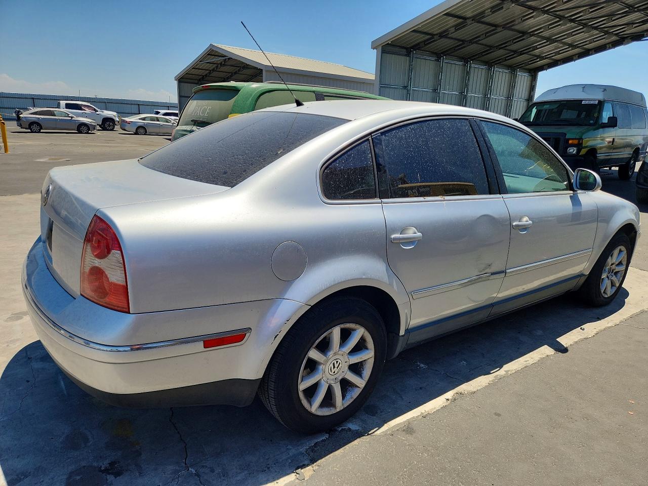 2004 VOLKSWAGEN PASSAT