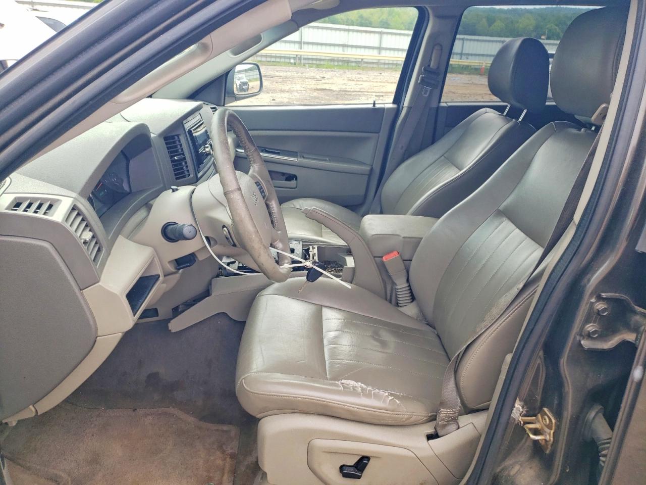 2005 JEEP CHEROKEE