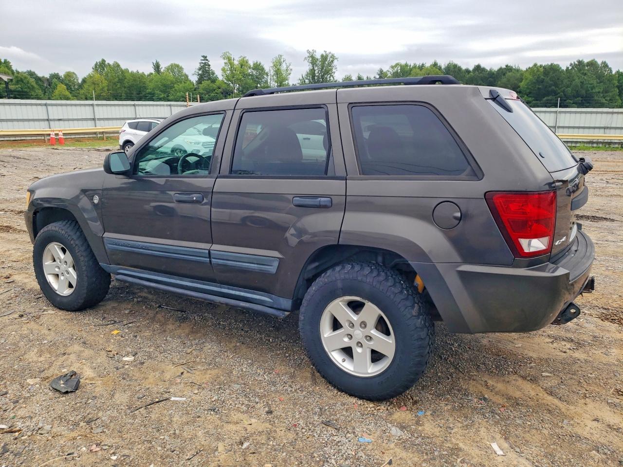 2005 JEEP CHEROKEE