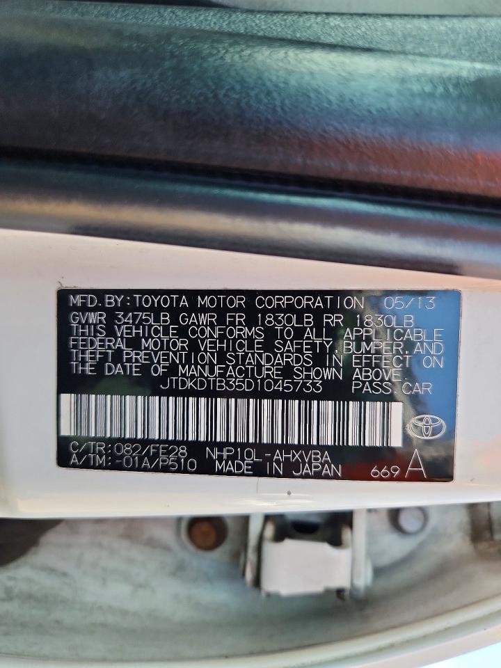 2013 TOYOTA PRIUS