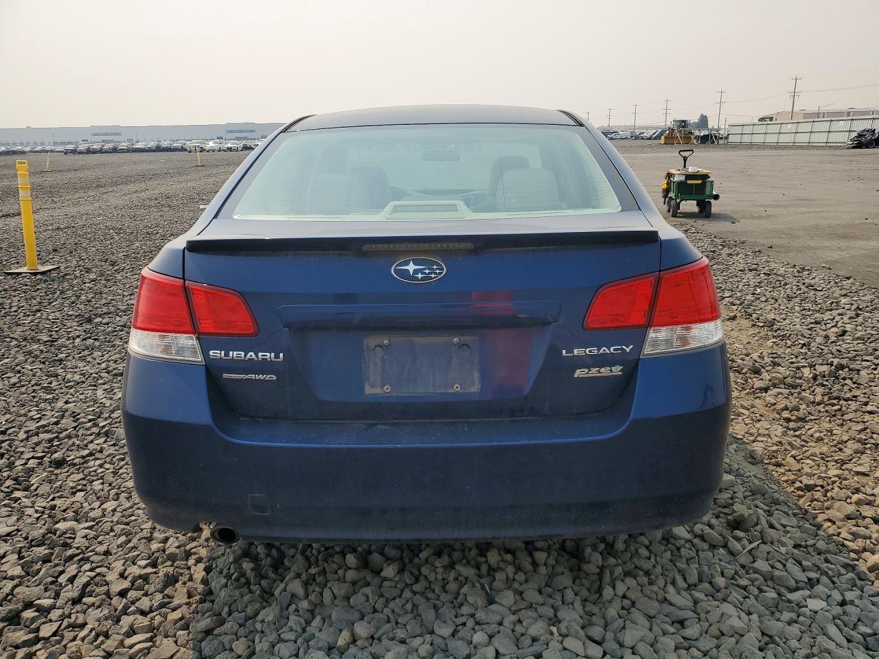 2010 SUBARU LEGACY