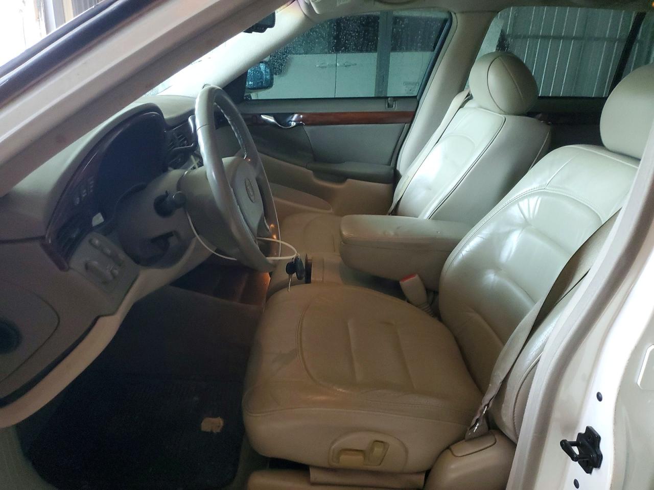 2003 CADILLAC DEVILLE