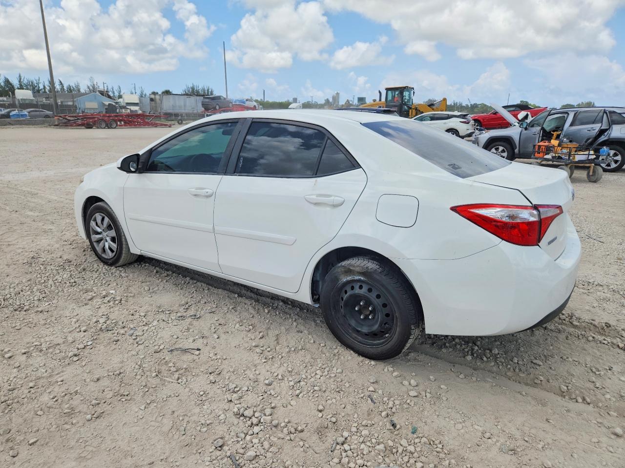 2015 TOYOTA COROLLA